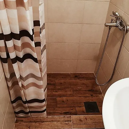 Edem Ii Guest house *